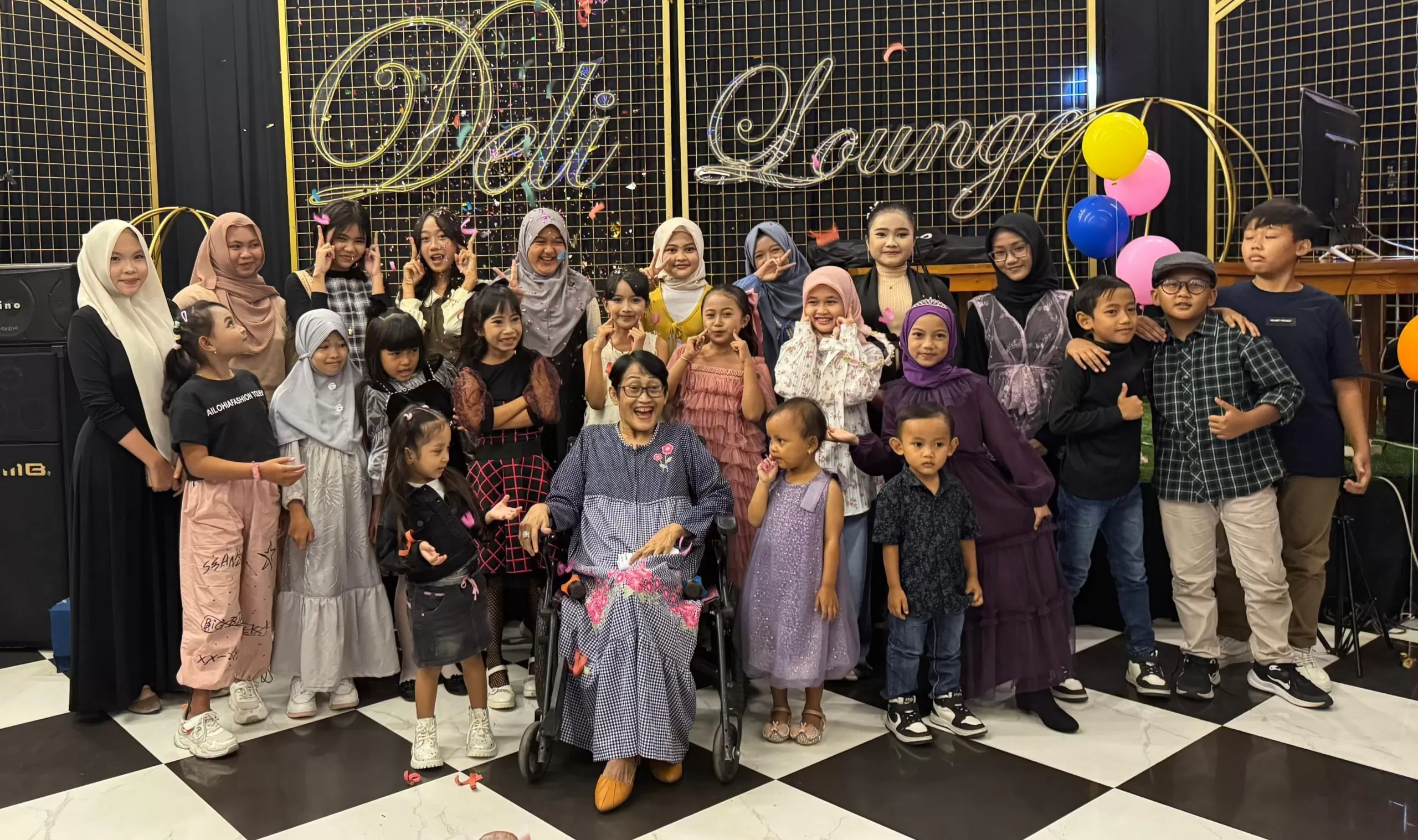 Latihan multi-talented keyboard dan vokal